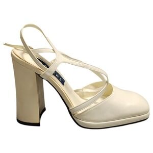 Bakers Strappy Sandals‎ Womens Size 7.5 White Kidskin Leather Block Heel Slip On